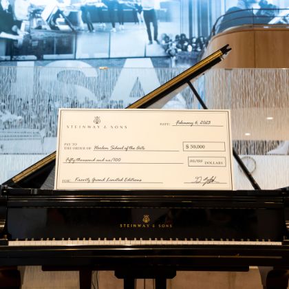 https://www.steinway.com/vi/news/press-releases/steinway-collaboration-with-lenny-kravitz-leads-to-$50k-donation-to-harlem-school-of-the-arts