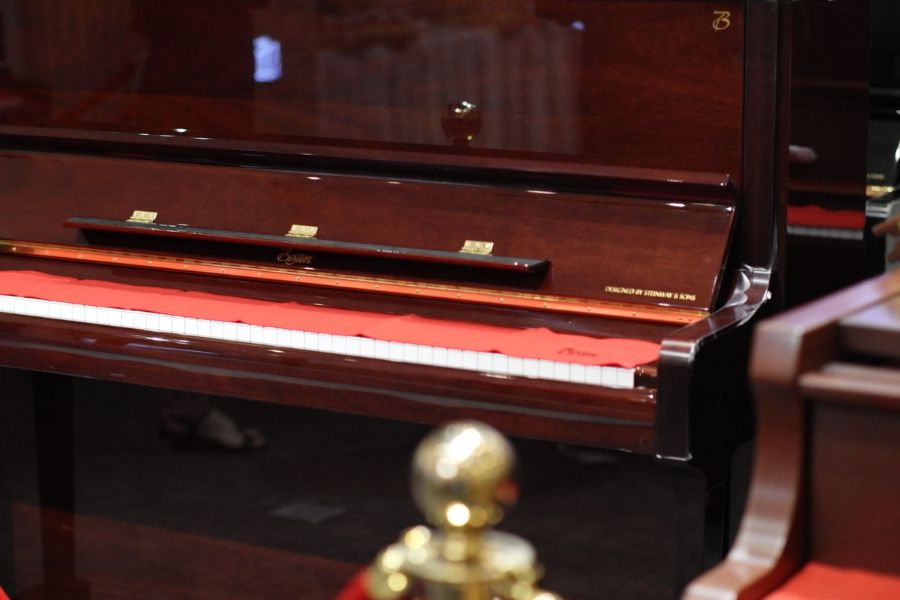 Boston upright piano